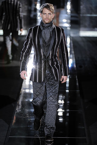 Dolce & Gabbana / - 2009-2010