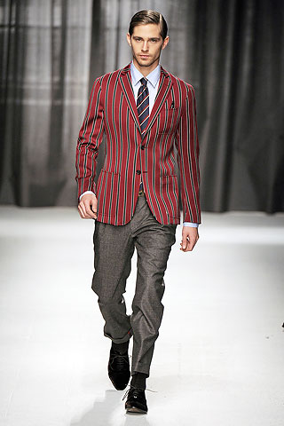 Moschino / - 2009-2010