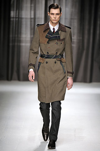 Moschino / - 2009-2010