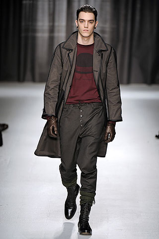 Moschino / - 2009-2010