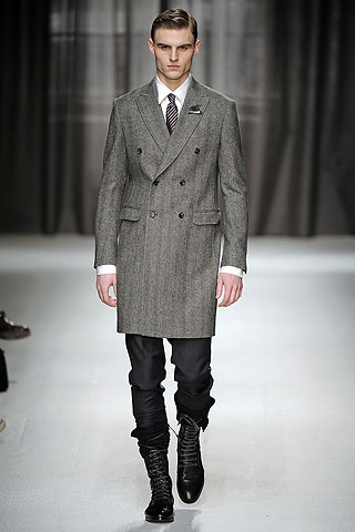 Moschino / - 2009-2010