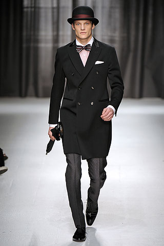 Moschino / - 2009-2010