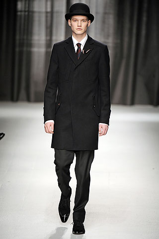 Moschino / - 2009-2010