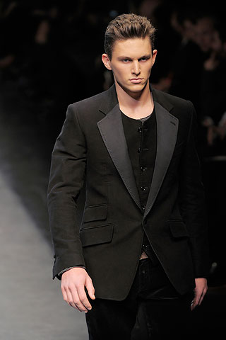 Dolce & Gabbana / - 2010-2011