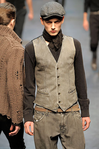 Dolce & Gabbana / - 2010-2011