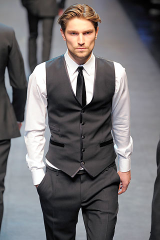 Dolce & Gabbana / - 2010-2011