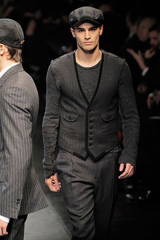 Dolce & Gabbana / - 2010-2011