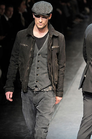 Dolce & Gabbana / - 2010-2011