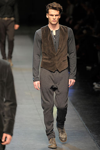 Dolce & Gabbana / - 2010-2011