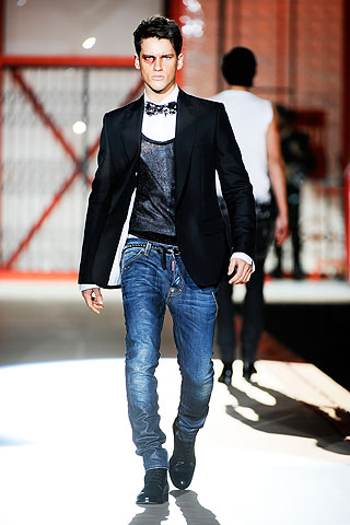 Dsquared2 / - 2010-2011