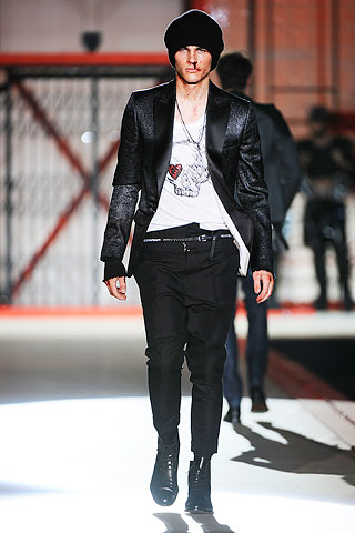 Dsquared2 / - 2010-2011