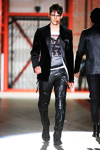 Dsquared2 / - 2010-2011
