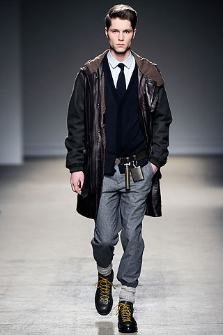 Dunhill / - 2010-2011