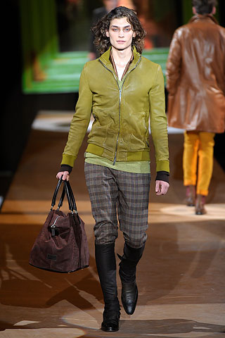Etro / - 2010-2011