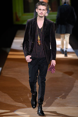 Etro / - 2010-2011