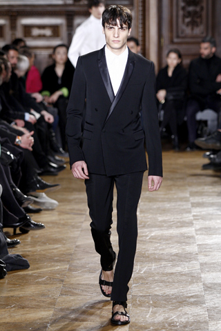Givenchy / - 2010-2011