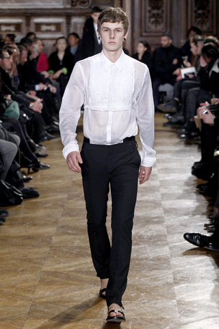 Givenchy / - 2010-2011