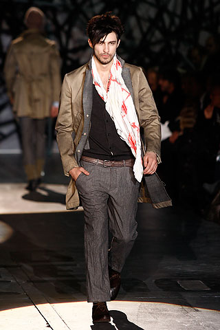 Iceberg / - 2010-2011