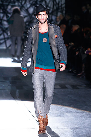 Iceberg / - 2010-2011