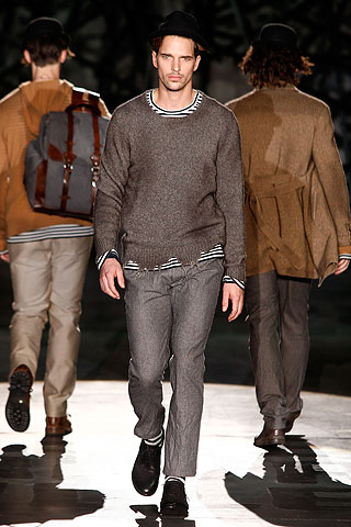 Iceberg / - 2010-2011