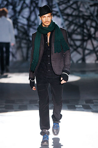 Iceberg / - 2010-2011