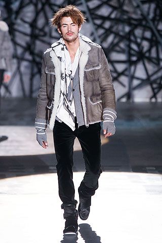 Iceberg / - 2010-2011