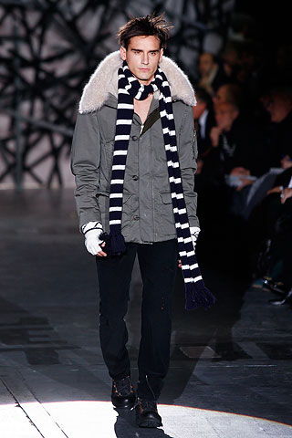 Iceberg / - 2010-2011