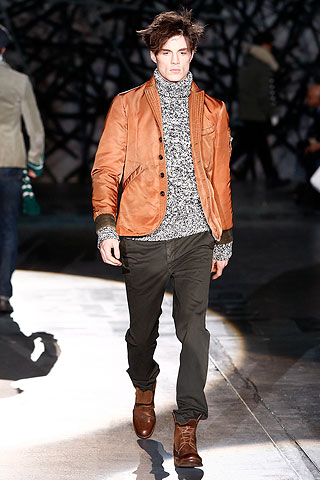 Iceberg / - 2010-2011