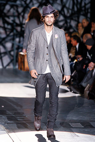 Iceberg / - 2010-2011