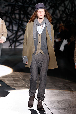 Iceberg / - 2010-2011