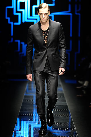 Versace / - 2010-2011