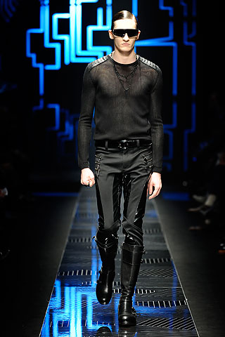 Versace / - 2010-2011