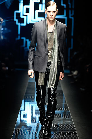 Versace / - 2010-2011