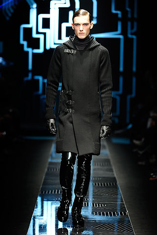 Versace / - 2010-2011