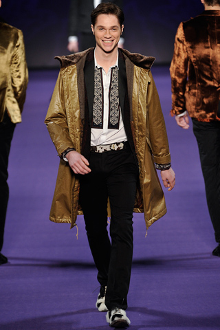 Etro / - 2011-2012
