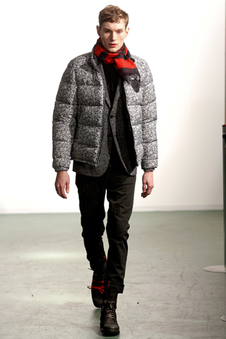 Moschino / - 2011-2012