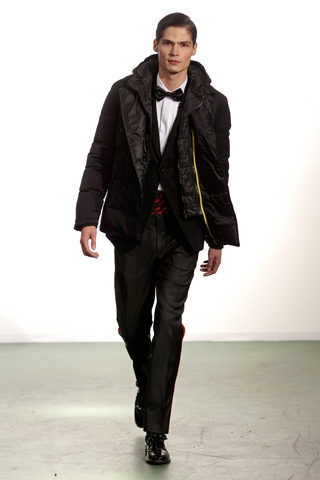 Moschino / - 2011-2012