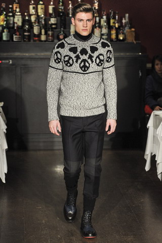 Moschino / - 2013-2014