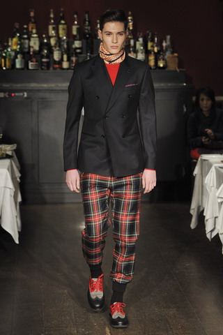 Moschino / - 2013-2014