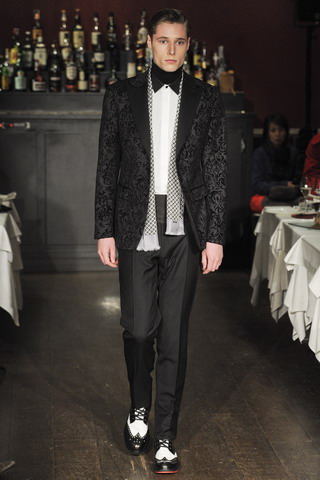 Moschino / - 2013-2014