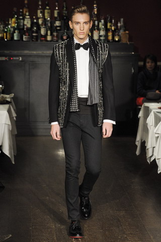 Moschino / - 2013-2014