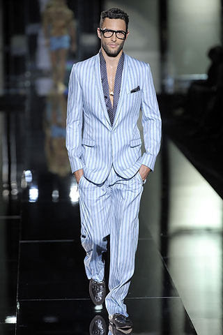 Dolce & Gabbana / - 2009