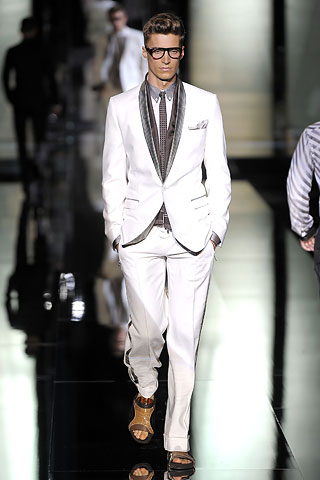 Dolce & Gabbana / - 2009