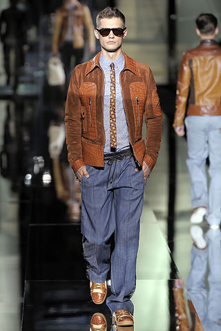 Dolce & Gabbana / - 2009