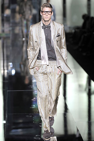 Dolce & Gabbana / - 2009