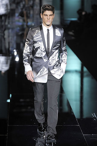 Dolce & Gabbana / - 2009