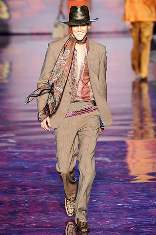 Etro / - 2009