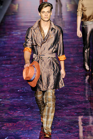 Etro / - 2009