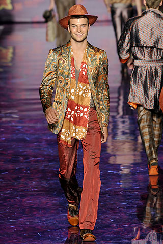 Etro / - 2009