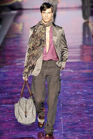 Etro / - 2009